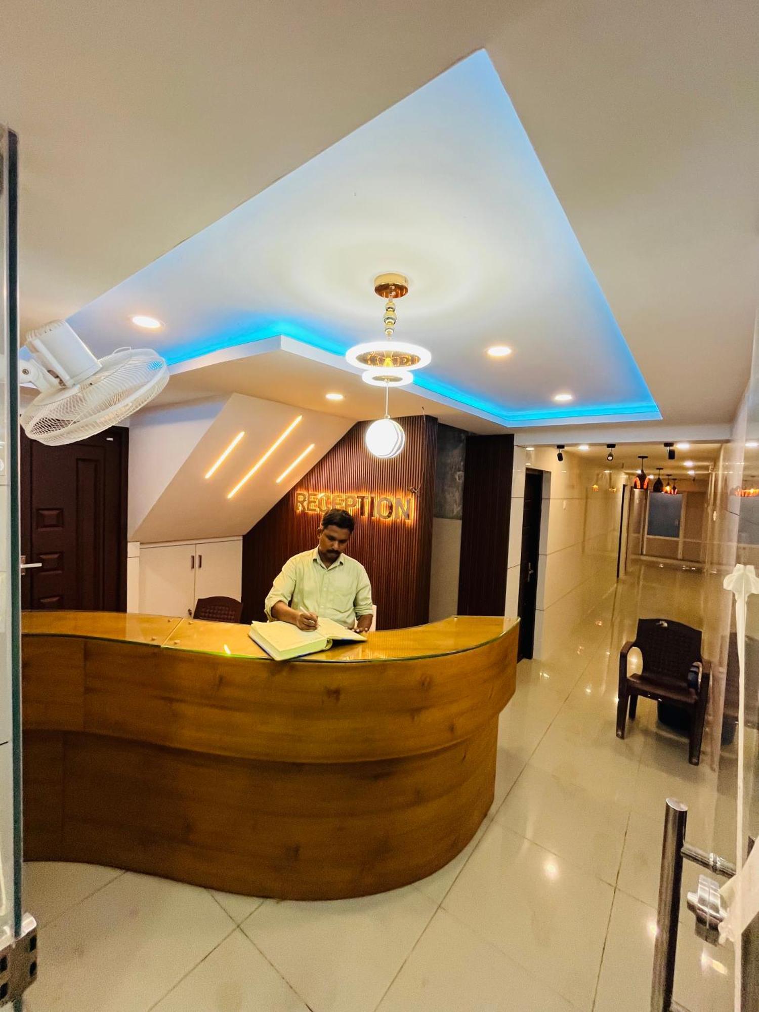 Priya Lodge Calecute Exterior foto